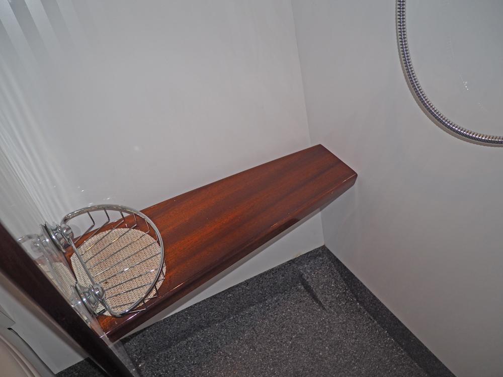 Fore ship, Accommodation